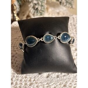 Classic Signed Jones new York Cabochon bracelet Blue Tear Drop Lobster Clasp